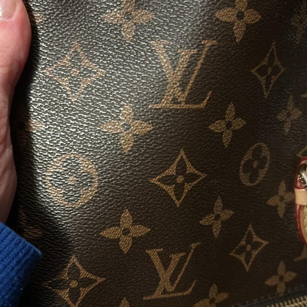 I am selling a Louis Vuitton Backpack - Picture 7 of 8